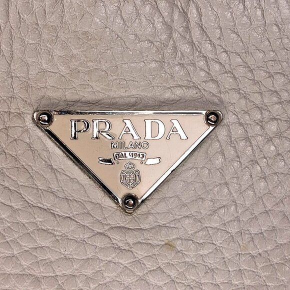 Vintage Prada Hobo Handbag Pebbled White Leather Medium Size - Picture 3 of 14